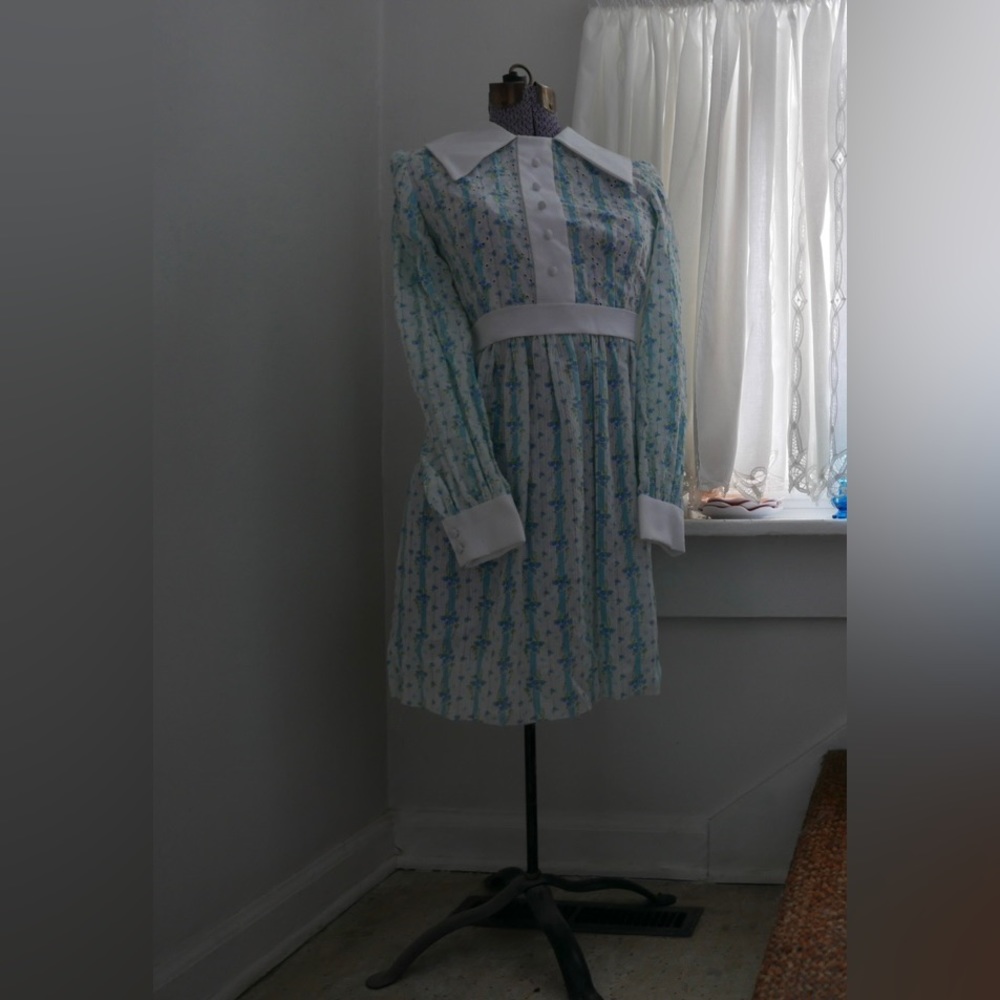 HANDMADE 60s-70s vintage prairie-inspired mini dress